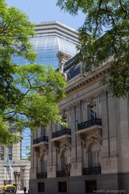 Palacio San Martin, Plaza San Martín
