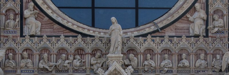 Facade statues of the Duomo, Siena