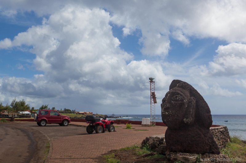A moai next to restaurant Haka Honu, Easter Island