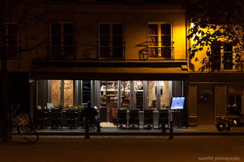 A restaurant at night, Paris