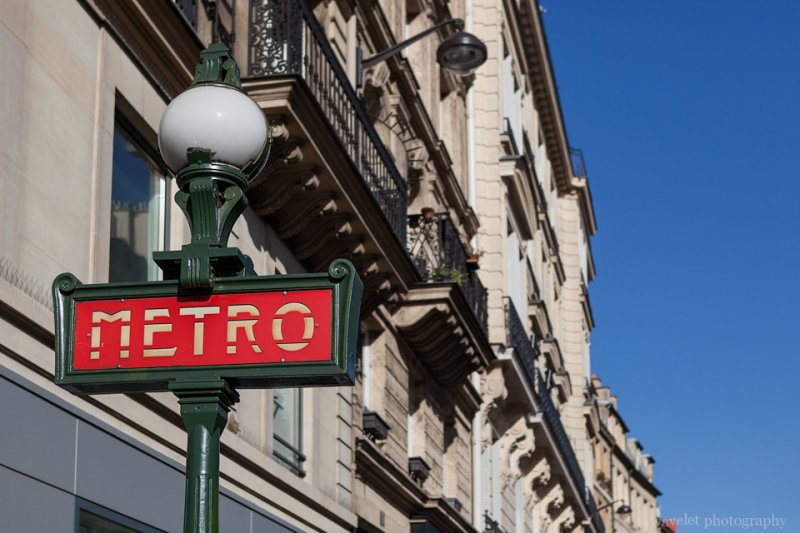 Metro sign on Rue du Renard, Paris