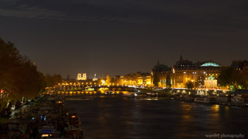 Overlook Notre-Dame in the night, Paris
