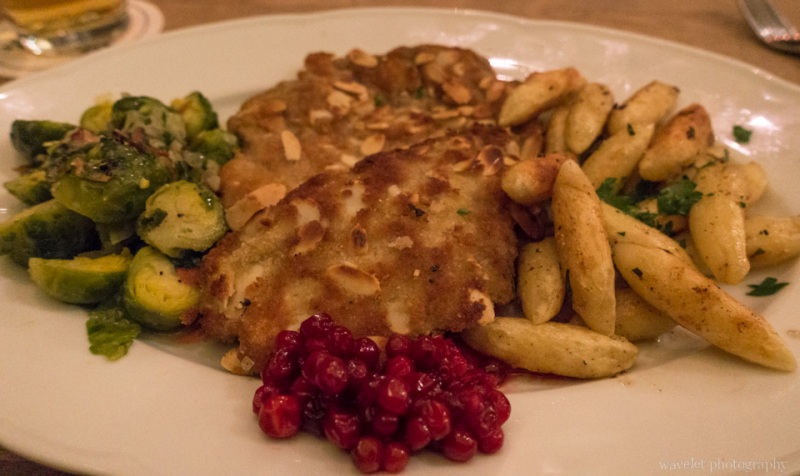 Hirsch-Schnitzel, Andechser am Dom, Munich, Germany
