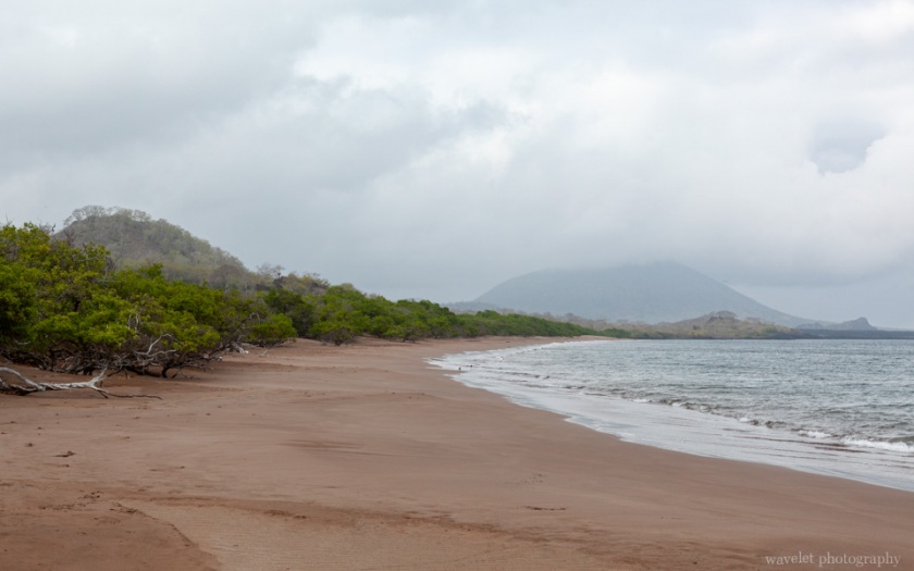 Espumilla Beach, Santiago Island