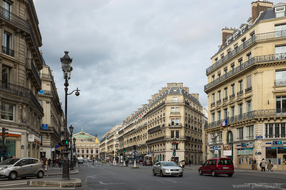 Avenue de l\'Opéra with the Place de l\'Opéra at its northwest end, Paris