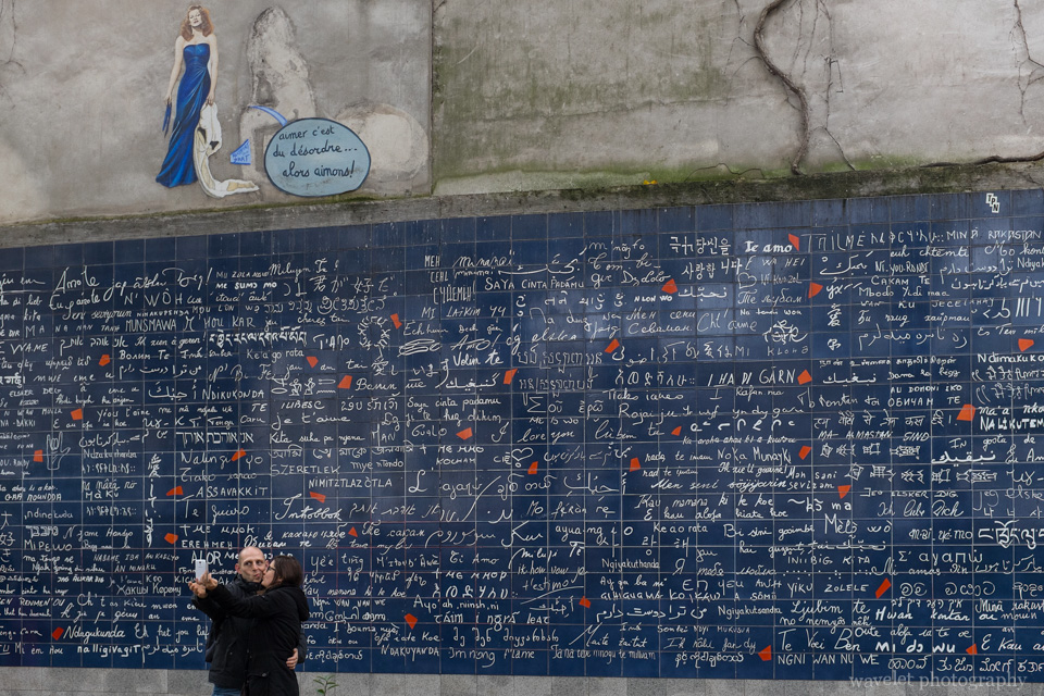Le mur des je t\'aime -  - \'I Love You\' wall, Montmartre, Paris