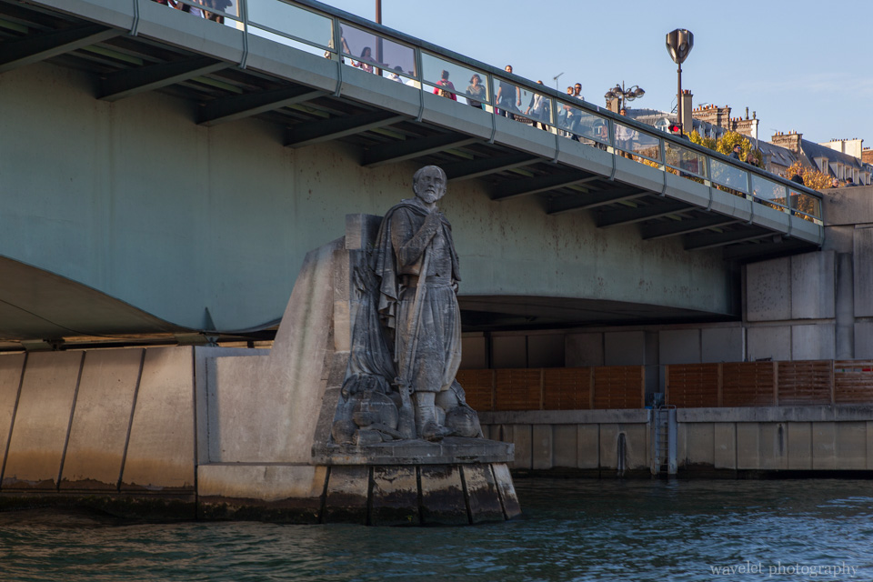 The Zouave statue at Pont de l\'Alma, Paris