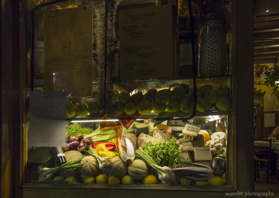 A restaurant\'s window display, Florence